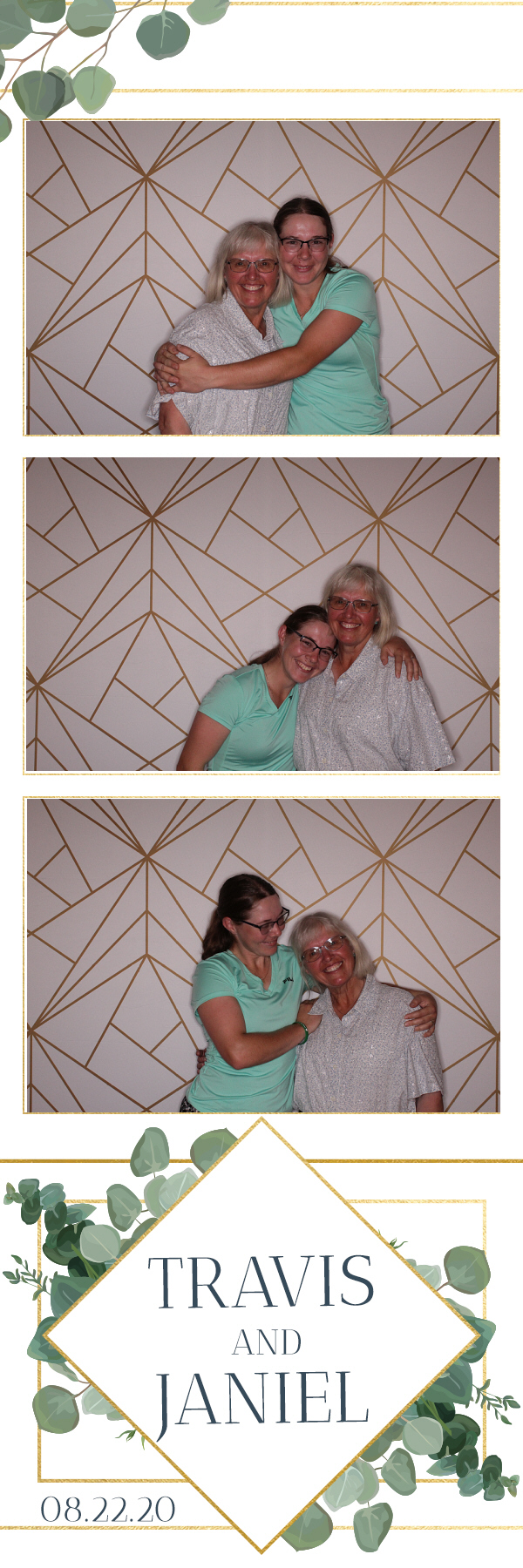 Jacquie & Dennis’ Wedding | View more photos from the event at gallery.photoboothbillings.com/u/PhotoBoothBillings/Jacquie-Dennis’-Wedding-0